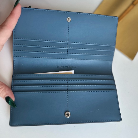 NWT Michael Kors Reed Large Snap Leather Wallet Exotic Denim Blue - Picture 3 of 4